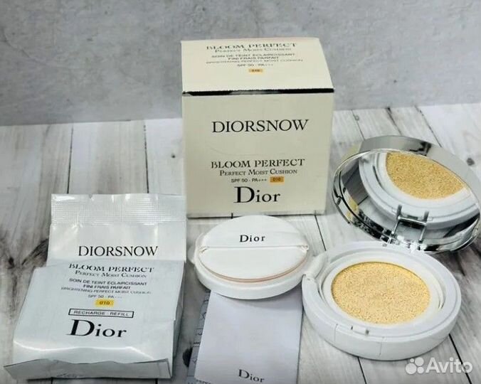 Кушон Dior diorsnow для лица (BB-крем)