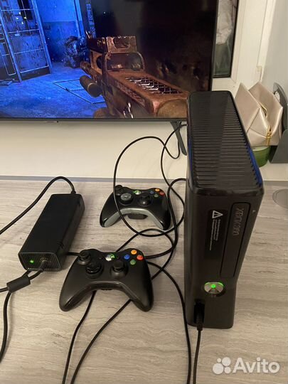 X Box 360 S 320Gb прошитый freeboot