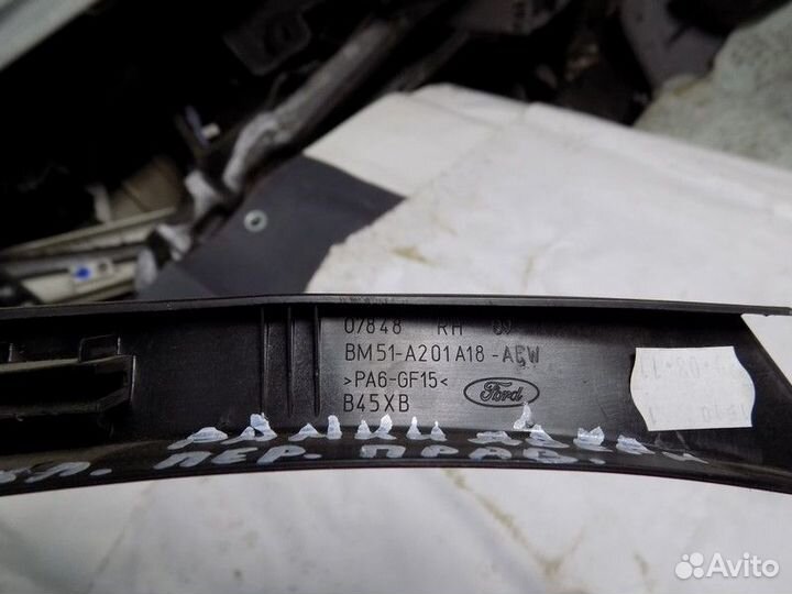 Накладка (кузов внутри) Focus III 2011