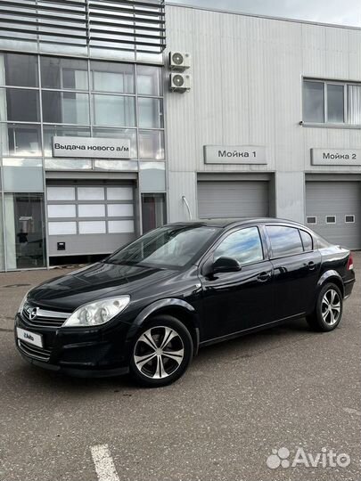 Opel Astra 1.6 МТ, 2010, 170 000 км