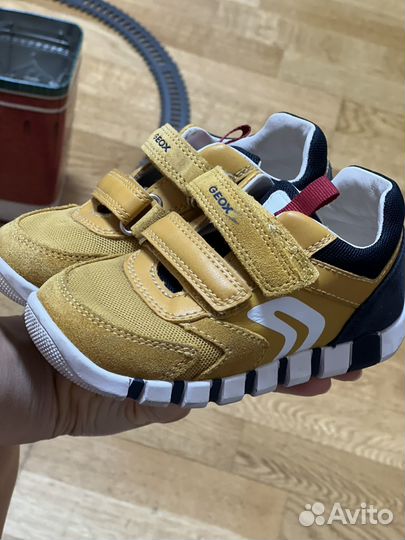 Кроссовки 25 размер Geox