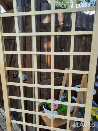 Шпалера деревянная