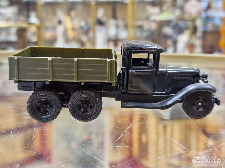 Модель грузовика Газ-ааа