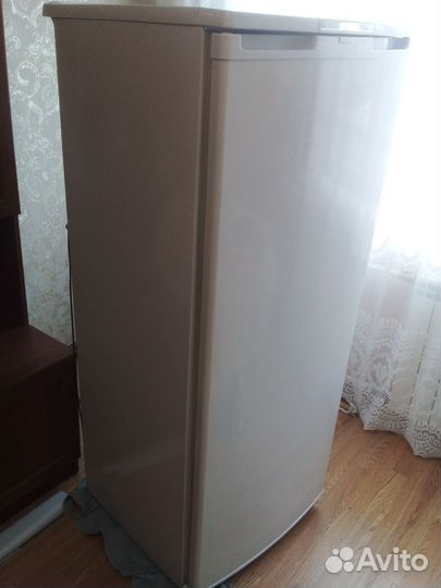 Холодильник бирюса