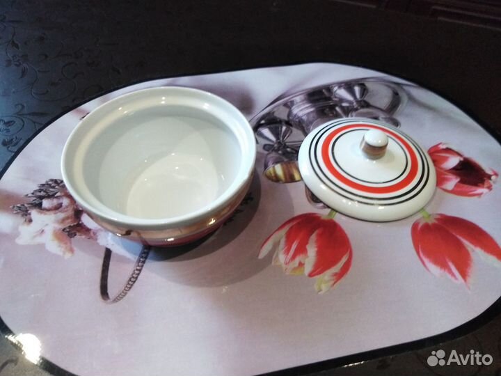 Посуда двух видов, времён СССР