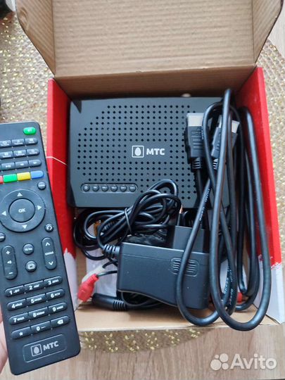 Роутер и тв приставка МТС