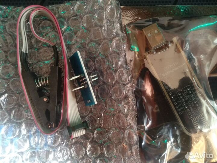 Новые USB программаторы CH341A с прищепкой + софт
