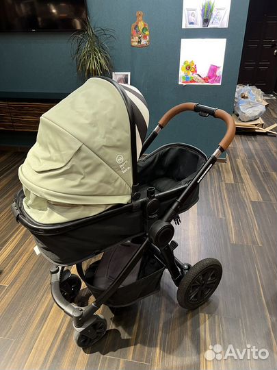 Коляска Happy baby mommer