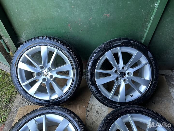 R17 Pirelli Winter Sottozero 3 225/45, PCD 5x112 DIA 57.1