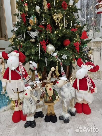 Новогодние игрушки для интерьера