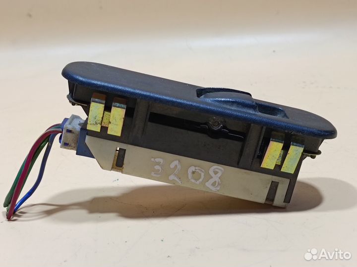 Кнопка стеклоподъёмника для Mitsubishi L200