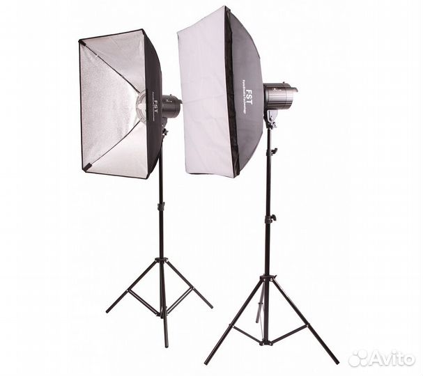 Комплект импульсного света FST F-200 Softbox KIT