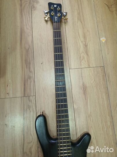 Продам бас Warwick Streamer SS 4 струны Германия