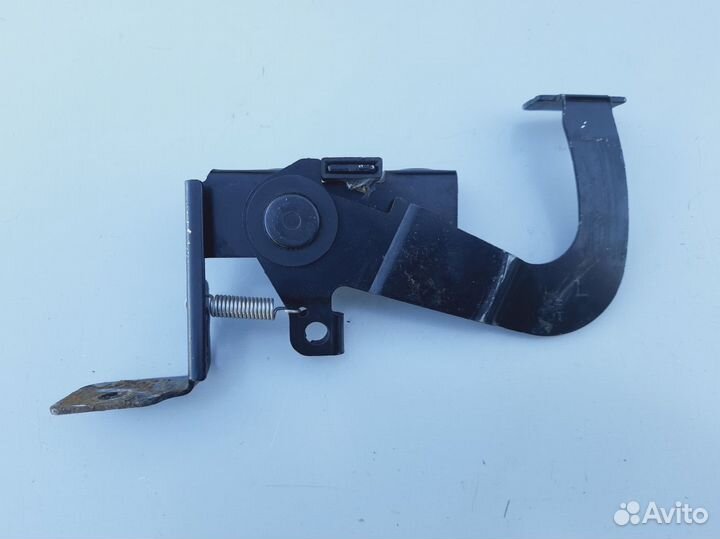 Ручка открывания багажника Skoda Fabia