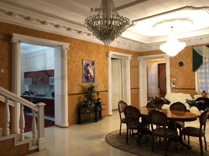 Дом 270 м² на участке 10 сот.