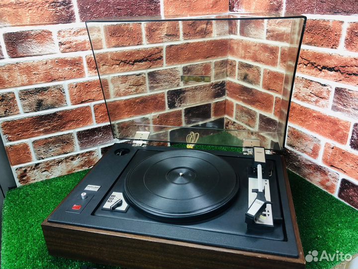 Z.8292 Проигрыватель винила Мелодия 104 стерео