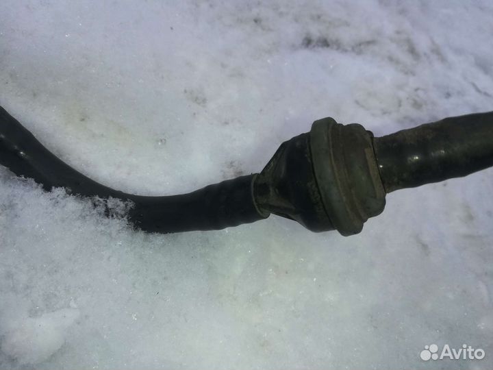 Трубка вакуумная Опель Фронтера А