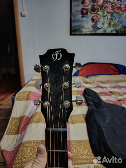 Акустическая гитара бу