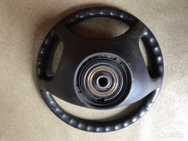 Руль Mercedes-Benz E-Class W124