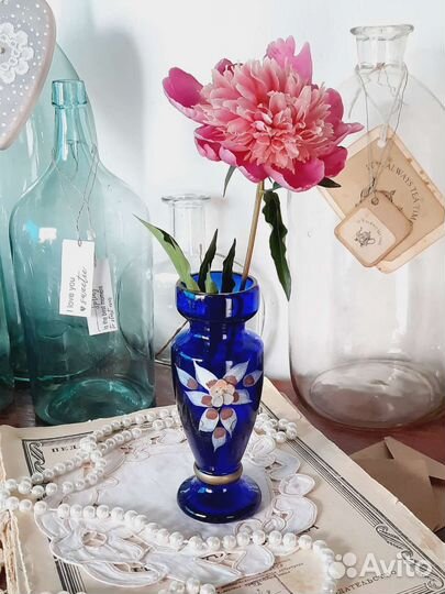 Вазы стекло, хрусталь,цветное стекло