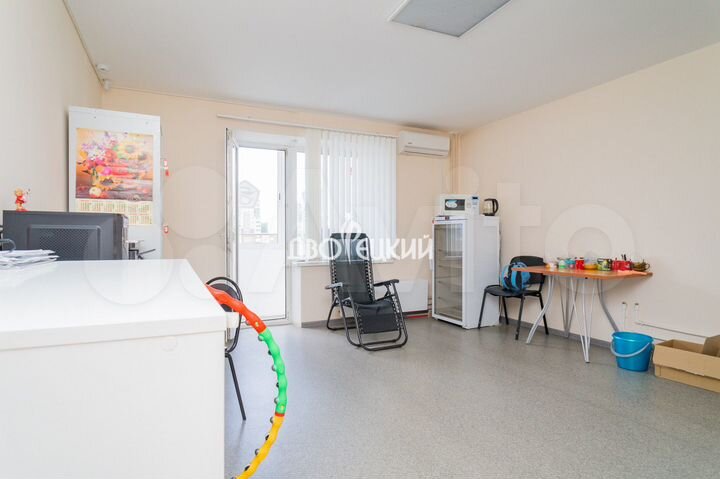 Продам торговое помещение, 111 м²