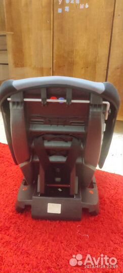 Детское автокресло babyton