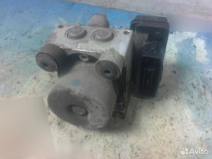Блок ABS (насос) Mitsubishi Lancer (CS Classic) 20