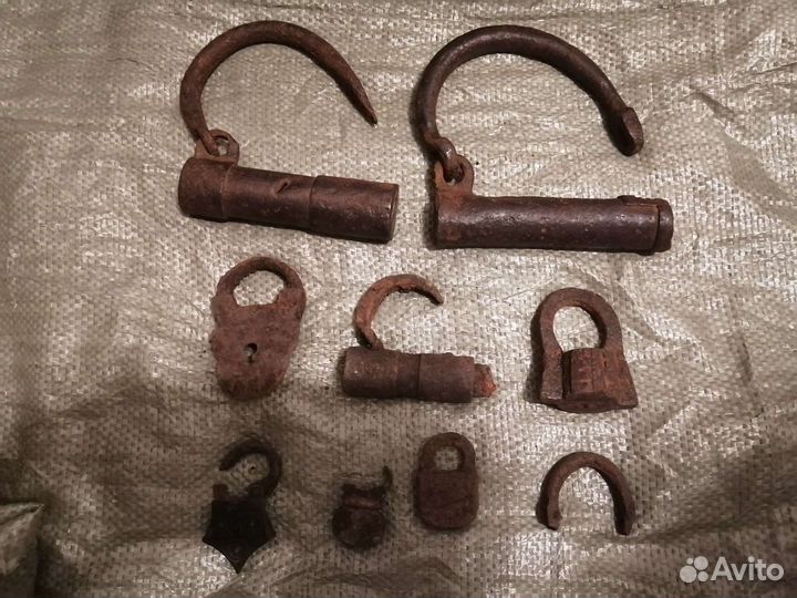 Замок амбарный кованый