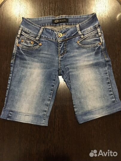 Джинсовые шорты