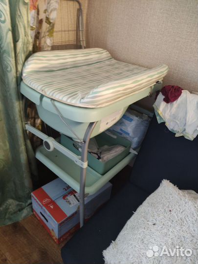 Пеленальный столик с ванночкой