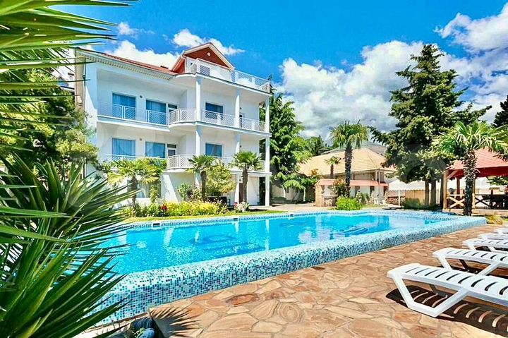 Дом 320 м² на участке 10 сот.