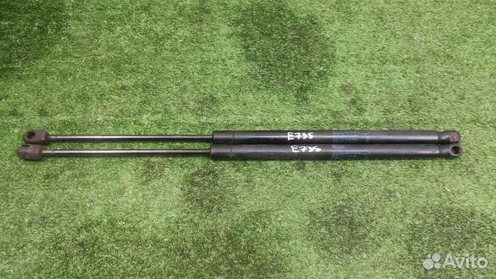 Амортизатор багажника (2 шт) Land Rover Freelande