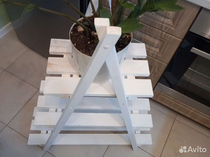 Подставка для цветов напольная деревянная