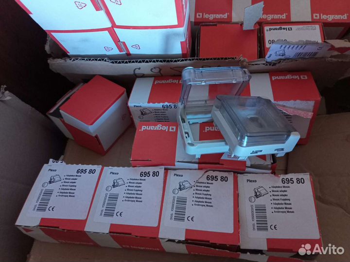 Legrand Plexo адаптеры монтаж.коробки