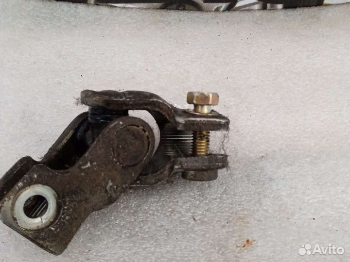 Рулевой карданчик Kia Rio 1