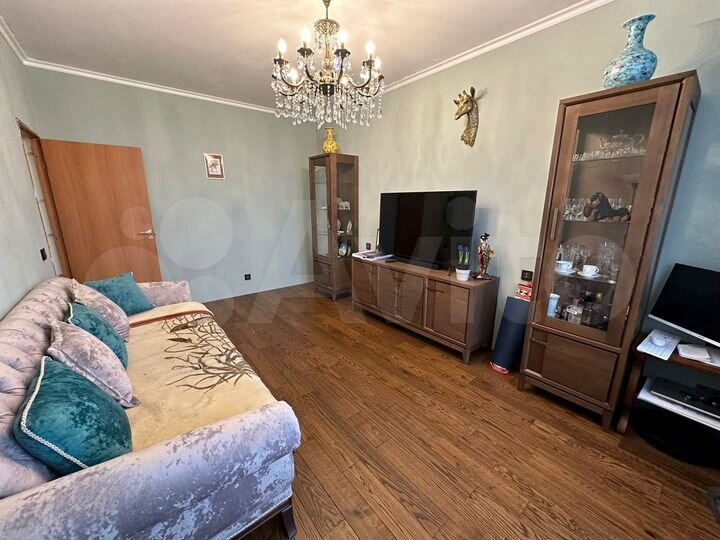 2-к. квартира, 57 м², 12/16 эт.