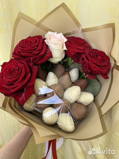 Клубника В шоколаде букеты