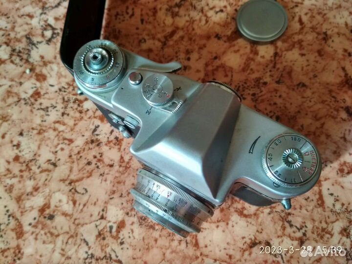 Плёночный фотоаппарат Зенит 3М