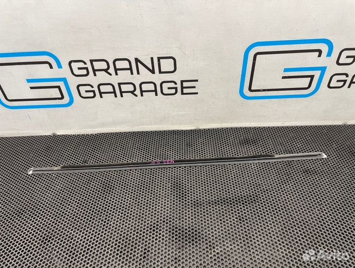 Молдинг стекла задний правый Volvo Xc60 DZ B4204T6