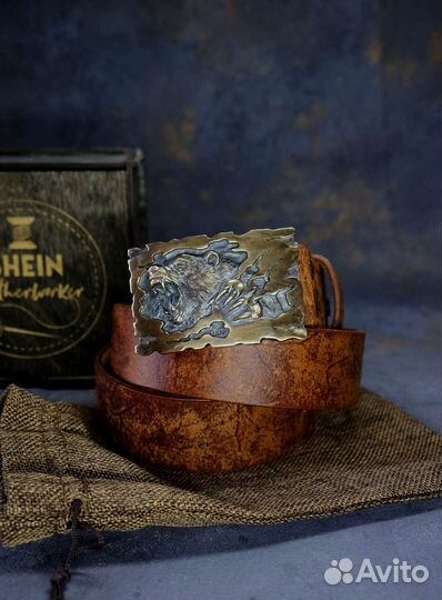 Ремень из натуральной кожи с авторской пряжкой