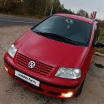 Volkswagen Sharan 1.9 MT, 2000, 250 000 км, с пробегом, цена 500 000 руб.