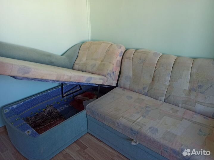 Большой угловой диван раскладной бу