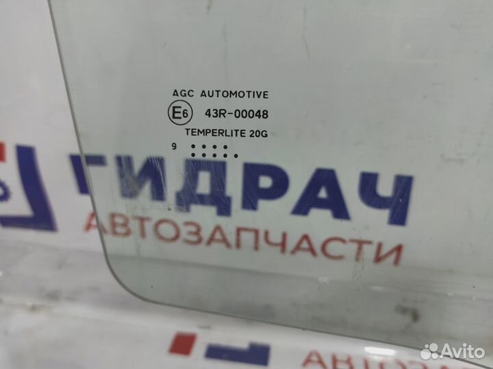 Стекло двери передней правой Kia Rio 3 82421-0U010