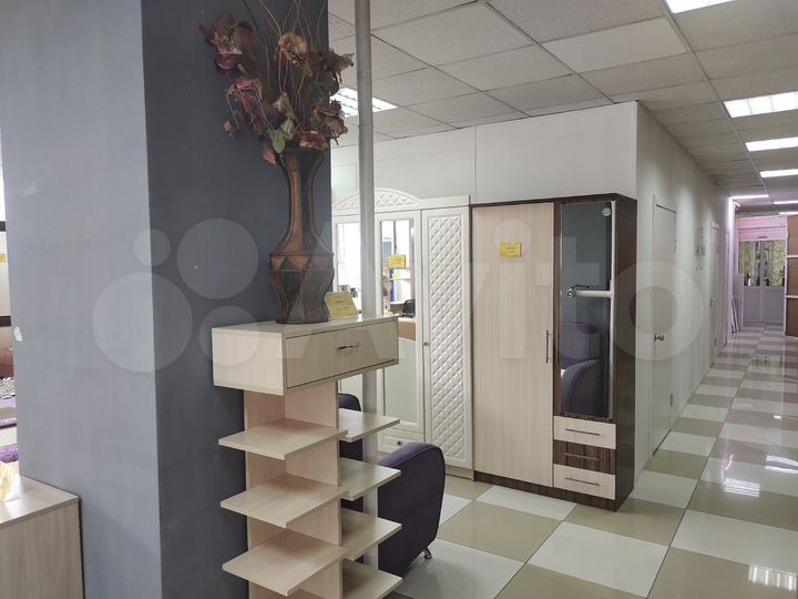 Торговая площадь в отличном месте, 650 м²