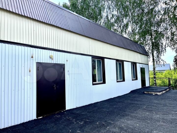 Здание, 400 м²