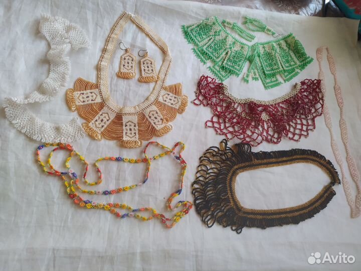 Украшение из бисера