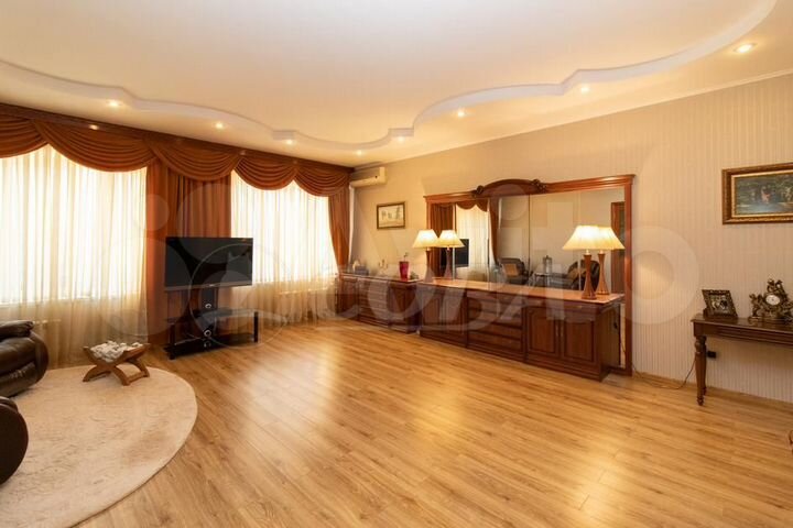 4-к. квартира, 146,1 м², 2/9 эт.