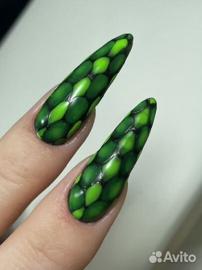 Маникюр, наращивание ногтей, педикюр