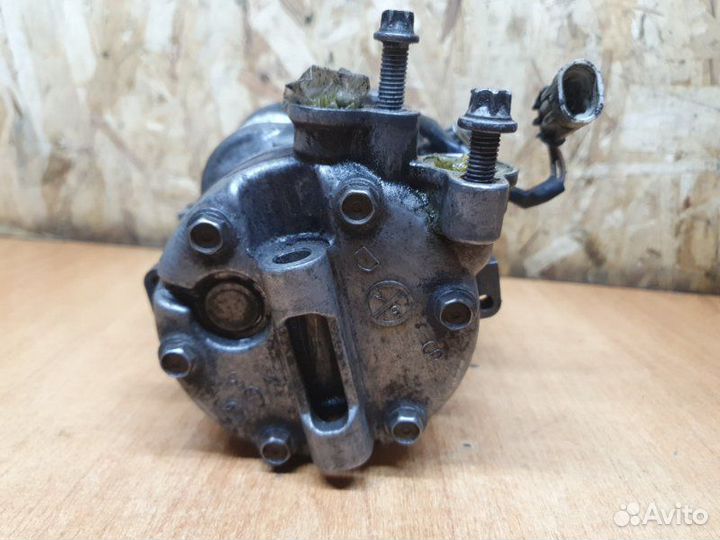 Компрессор кондиционера Opel Meriva