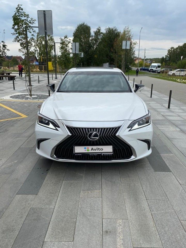 Lexus ES: фото владельца